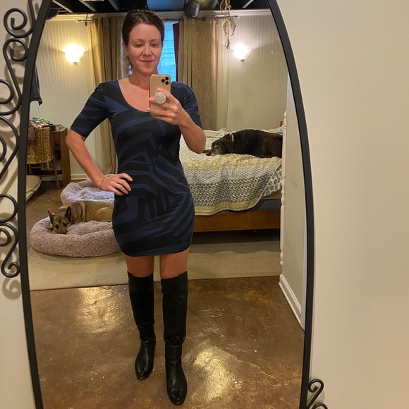 Bebe black and blue fitted mini dress - Picture 1 of 8